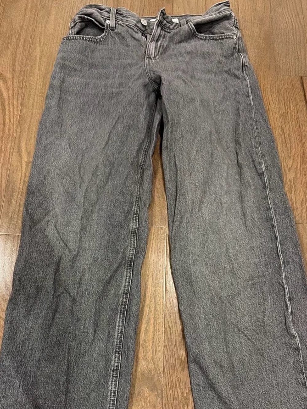 Garage Women’s Straight Leg Jeans in Washed Gray